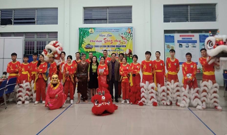 CÔNG ĐOÀN CƠ SỞ TRƯỜNG THPT HÙNG VƯƠNG TỔ CHỨC ĐÊM “VUI HỘI TRĂNG RẰM” CHO CON CÔNG ĐOÀN VIÊN NHÂN DỊP  TẾT TRUNG THU NĂM 2023