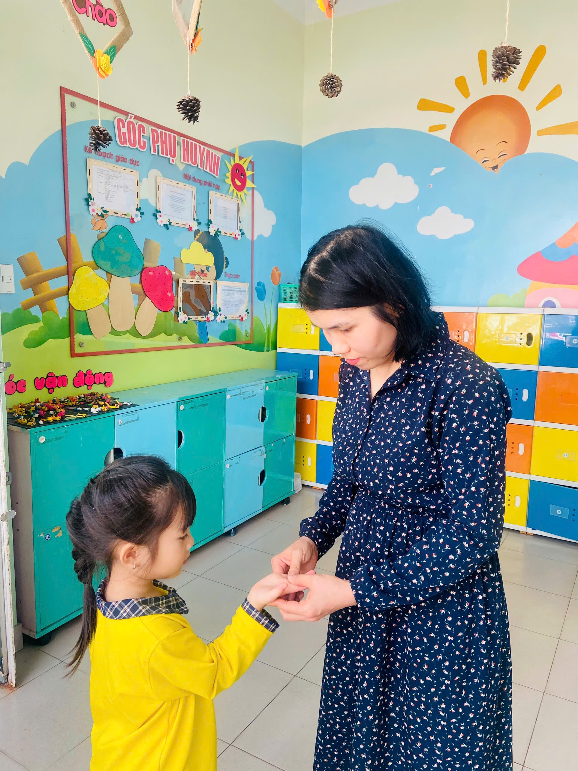 Tuyên truyền không còn “khô cứng”: Trường mầm non Lâm Đồng sáng tạo trong phòng dịch