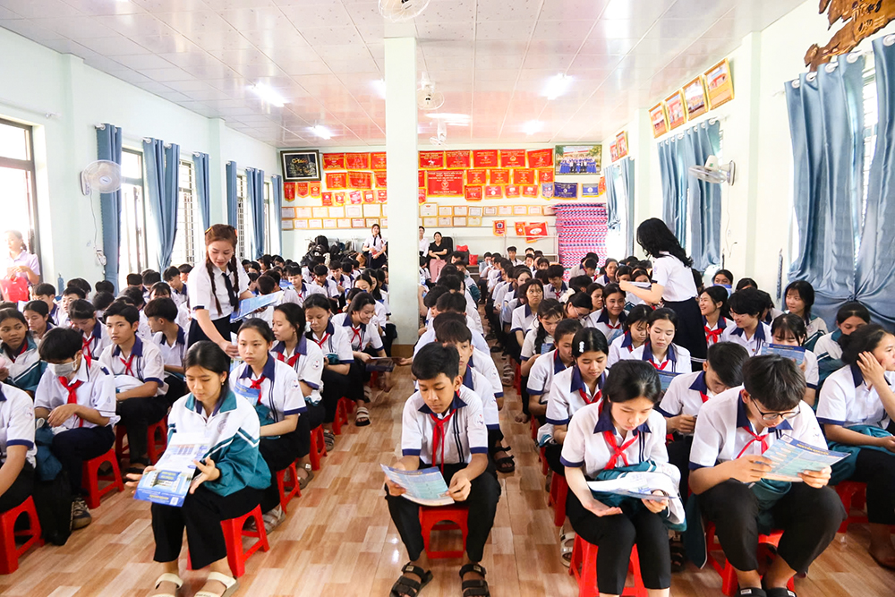 "gỡ khó" chọn tổ hợp môn và định hướng phân luồng lớp 10: dấu ấn từ Trường Nguyễn Khuyến – Gia Nghĩa (Lâm Đồng)
