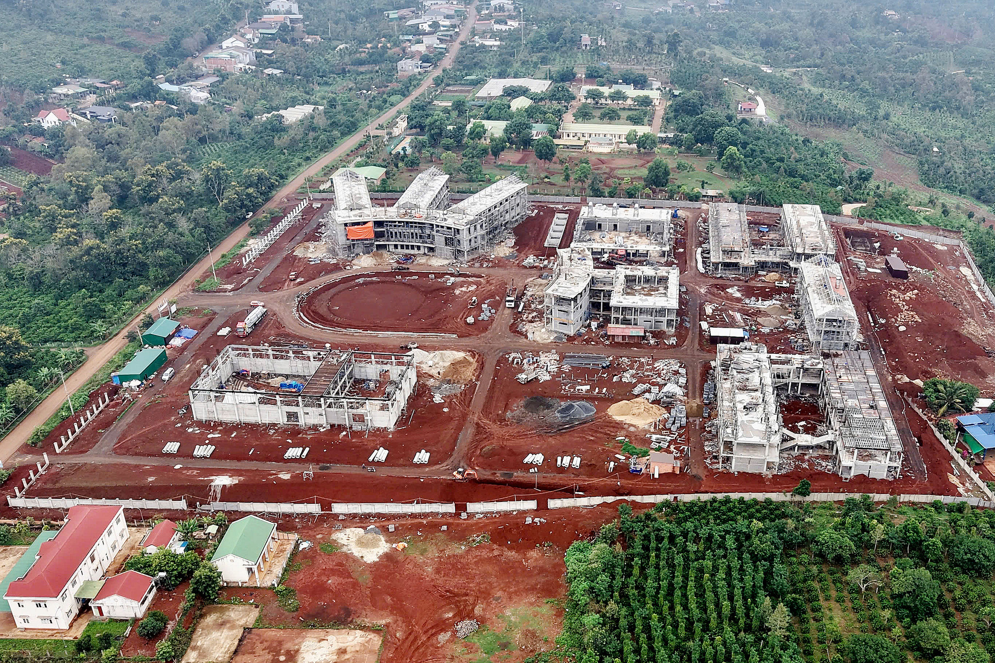 Đẩy nhanh tiến độ đưa trường nội trú liên cấp vùng biên giới Lâm Đồng vào hoạt động