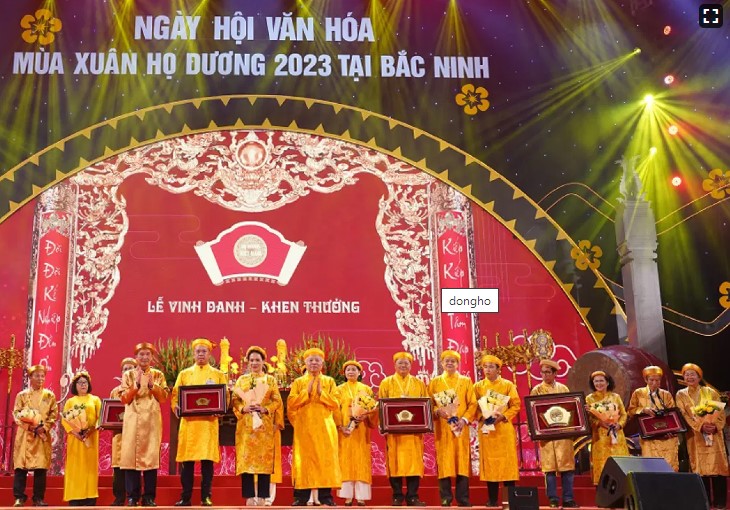 Mô hình “Gia đình học tập” và “Dòng họ học tập” trong xây dựng xã hội học tập ở Việt Nam