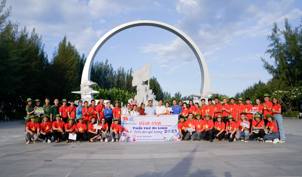 Hành trình “Tuổi trẻ Di Linh vì biển đảo quê hương” năm 2023