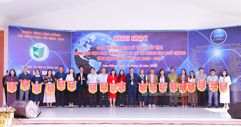 Khai mạc Cuộc thi Khoa học kỹ thuật dành cho học sinh THCS, THPT Tỉnh Lâm Đồng năm học 2025–2026