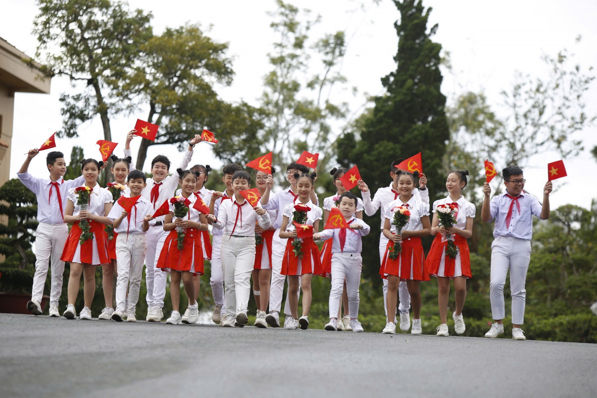 Viết tiếp hòa bình từ những mùa Tháng Tư