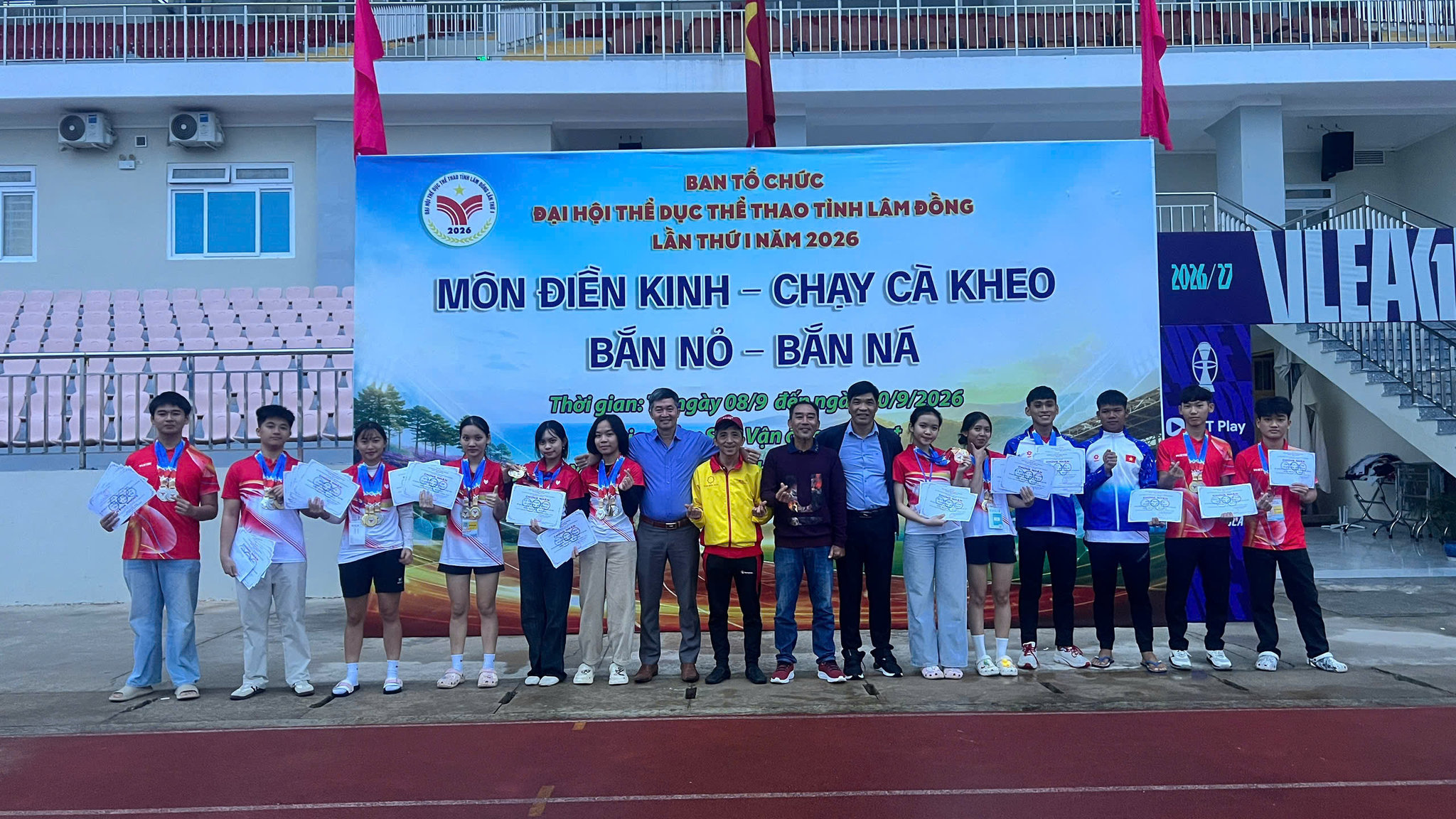 Làm quen bắn nỏ - bắn ná, gặt hái thành tích