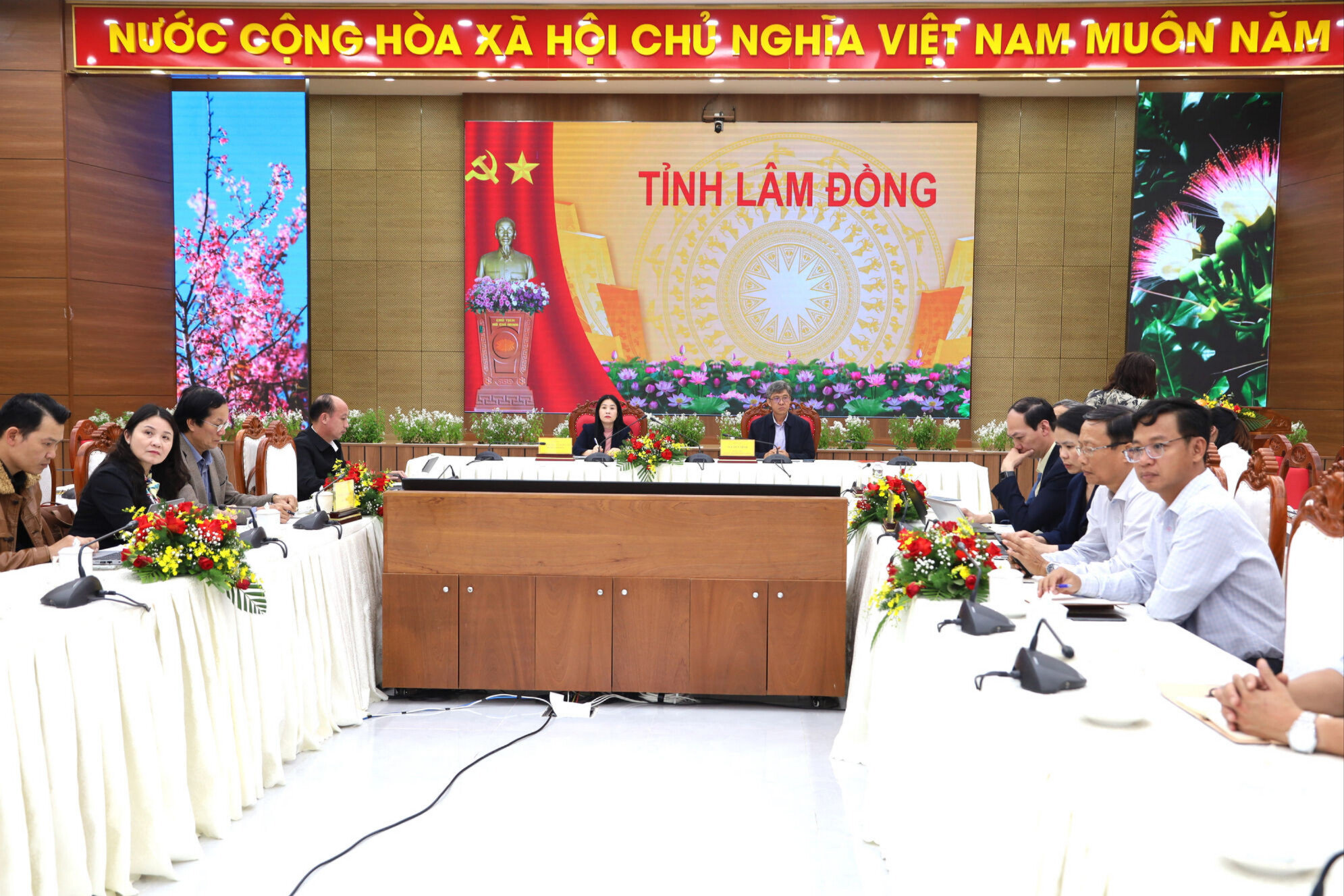 Tập trung tháo gỡ điểm nghẽn dữ liệu ngành giáo dục