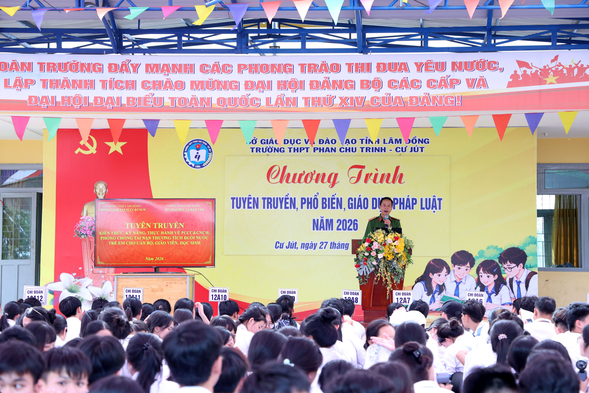 Trang bị kiến thức pháp luật, xây dựng trường học Lâm Đồng an toàn