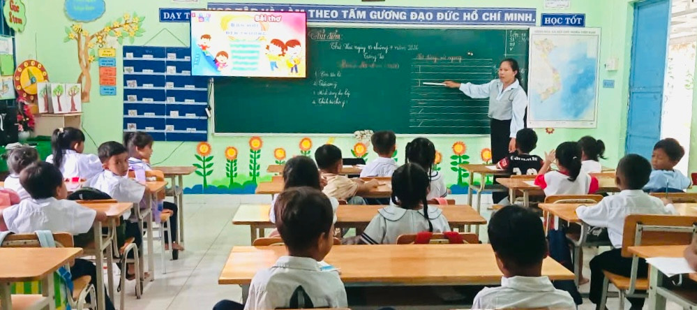 Bắt nhịp với tiếng Việt trước ngày khai trường