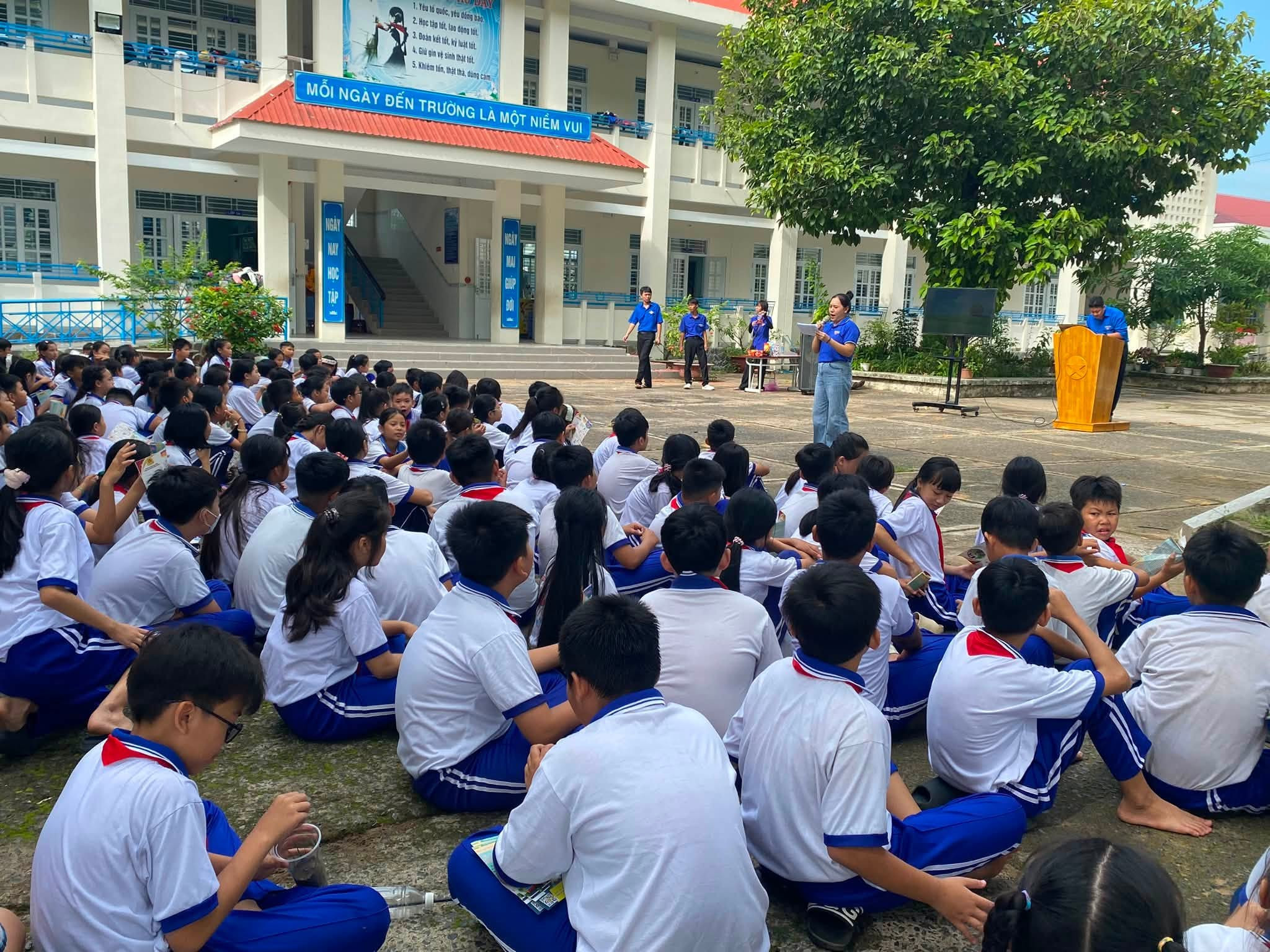 Lâm Đồng chi trả lương tháng 9/2026 cho cán bộ, giáo viên diện sắp xếp