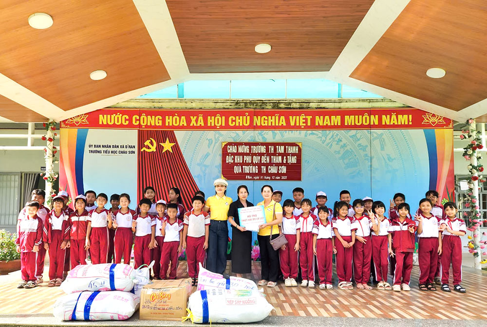 Ngành Giáo dục chung tay ủng hộ khắc phục hậu quả thiên tai