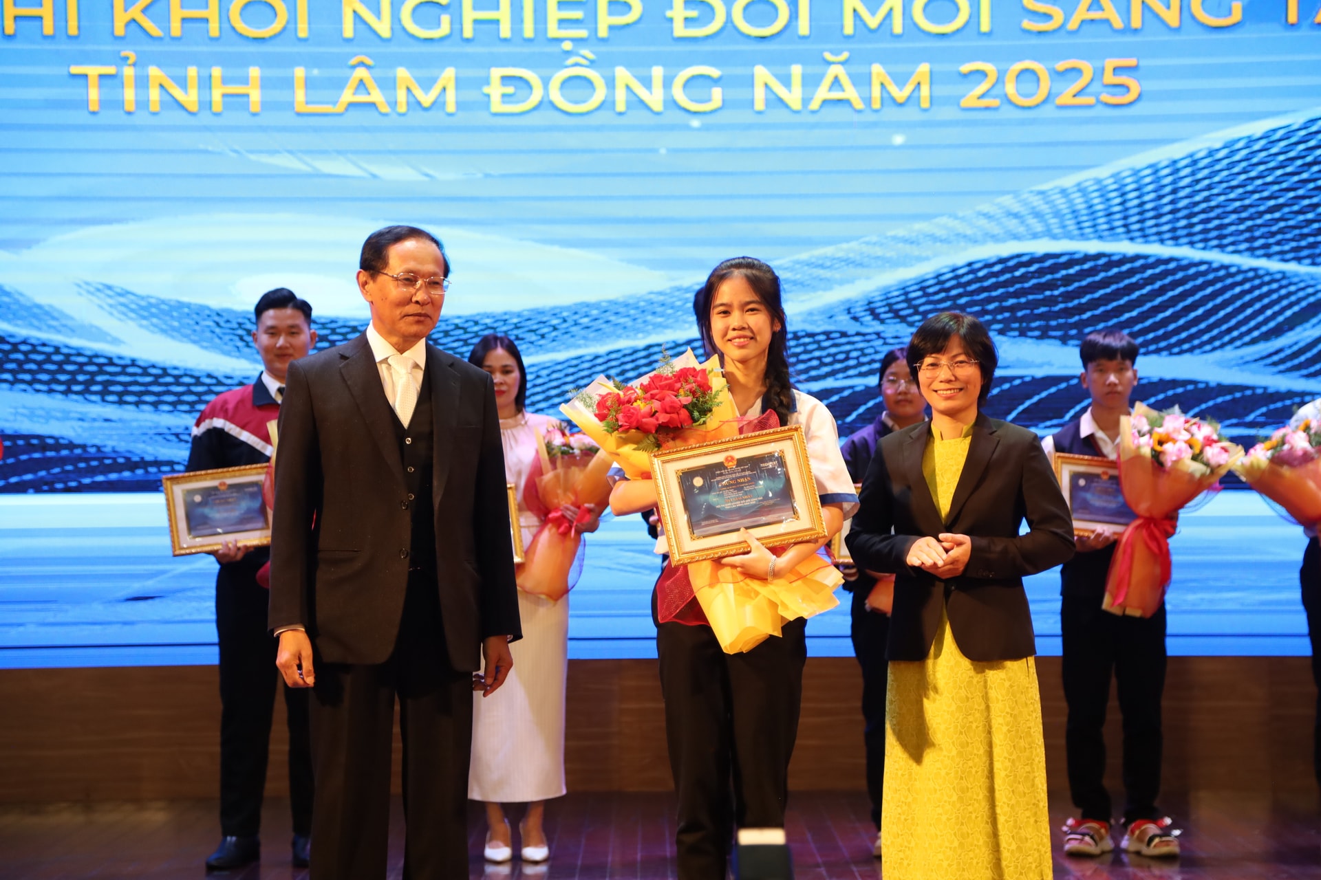 Trao giải Hội thi Khởi nghiệp đổi mới sáng tạo Lâm Đồng 2025