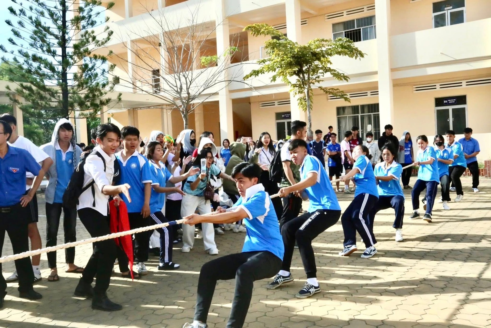 Để học sinh, sinh viên phát triển toàn diện “đức, trí, thể, mỹ”