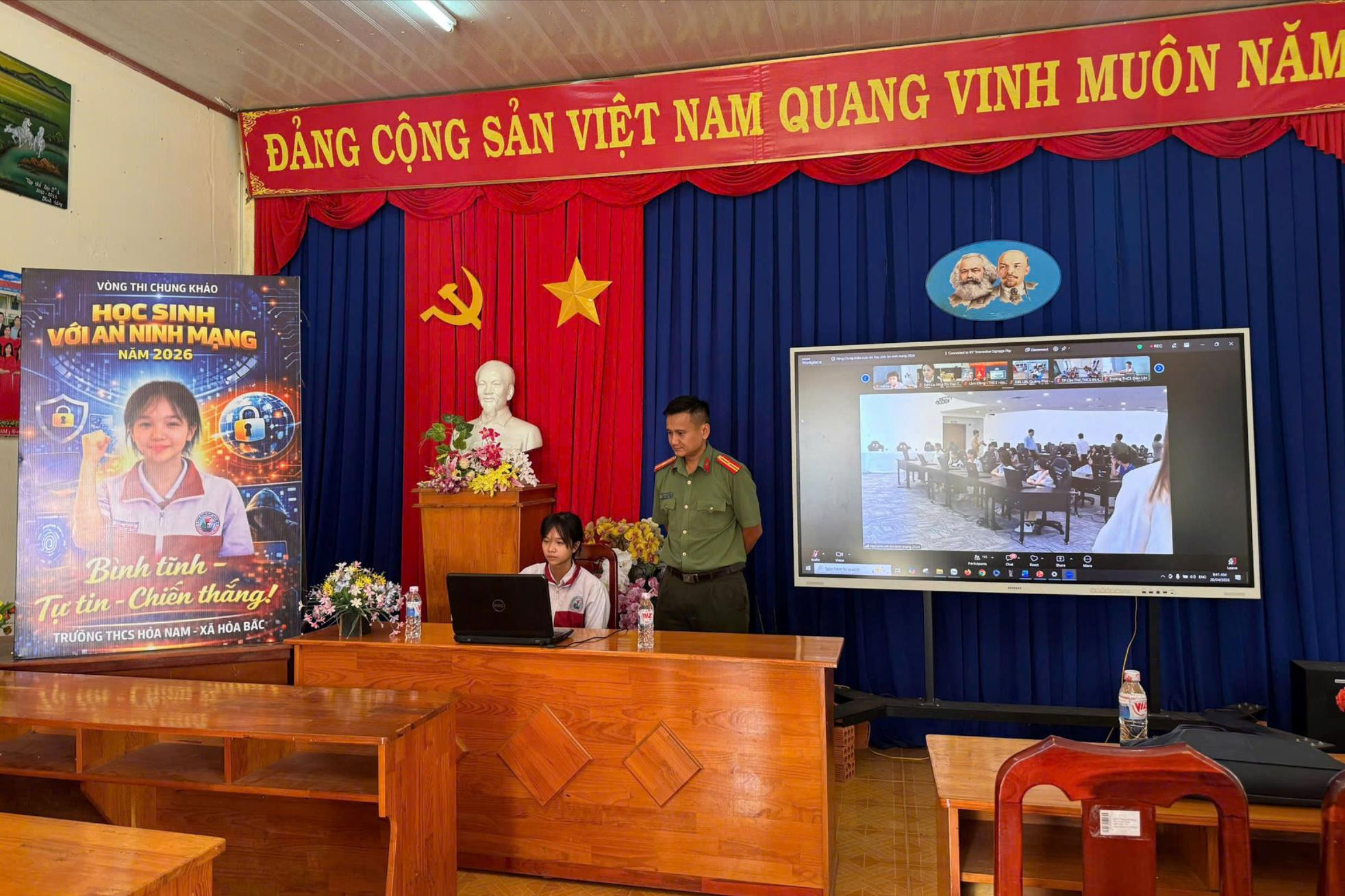 Công an Lâm Đồng trang bị kỹ năng an ninh mạng cho học sinh