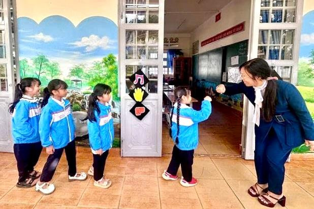 Khi trường học bắt đầu từ hạnh phúc