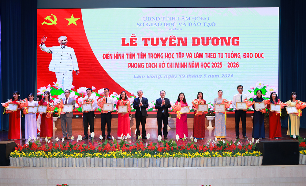 Cô giáo Hà Thị Thu Lê: Gương sáng học Bác từ những việc làm cụ thể