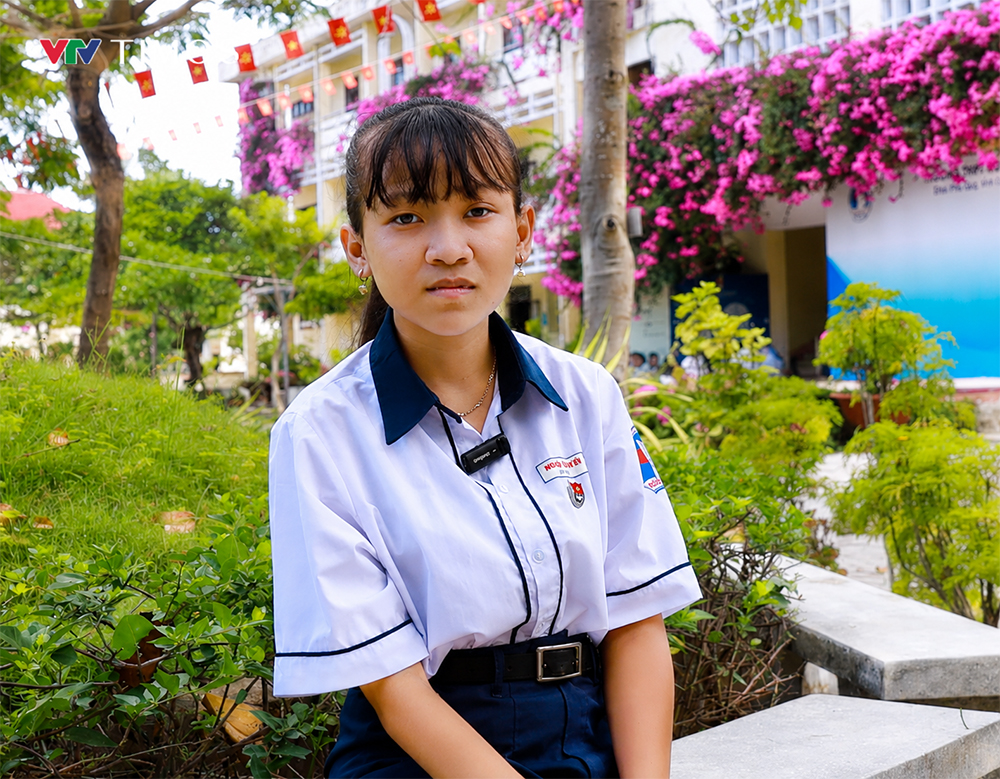 Nữ sinh nơi đảo xa và hành trình nghị lực tới với kỳ thi tốt nghiệp THPT