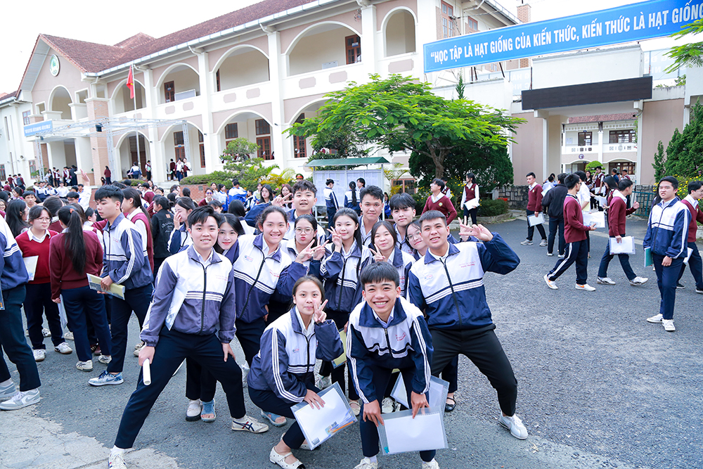 Hơn 40.600 thí sinh Lâm Đồng hoàn thành môn thi Ngữ văn
