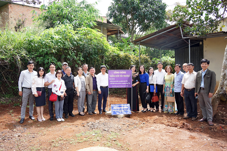 ''Giếng nước yêu thương'' tại trường Tiểu học Liên Đầm, Di linh, Lâm Đồng