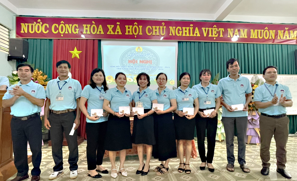 CĐCS TRƯỜNG THPT CÁT TIÊN TỔ CHỨC THÀNH CÔNG  HỘI NGHỊ TỔNG KẾT HOẠT ĐỘNG CÔNG ĐOÀN NĂM HỌC 2022-2023 VÀ TRIỂN KHAI NHIỆM VỤ NĂM HỌC MỚI