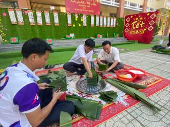 MANG HƯƠNG TẾT ĐẾN TRƯỜNG