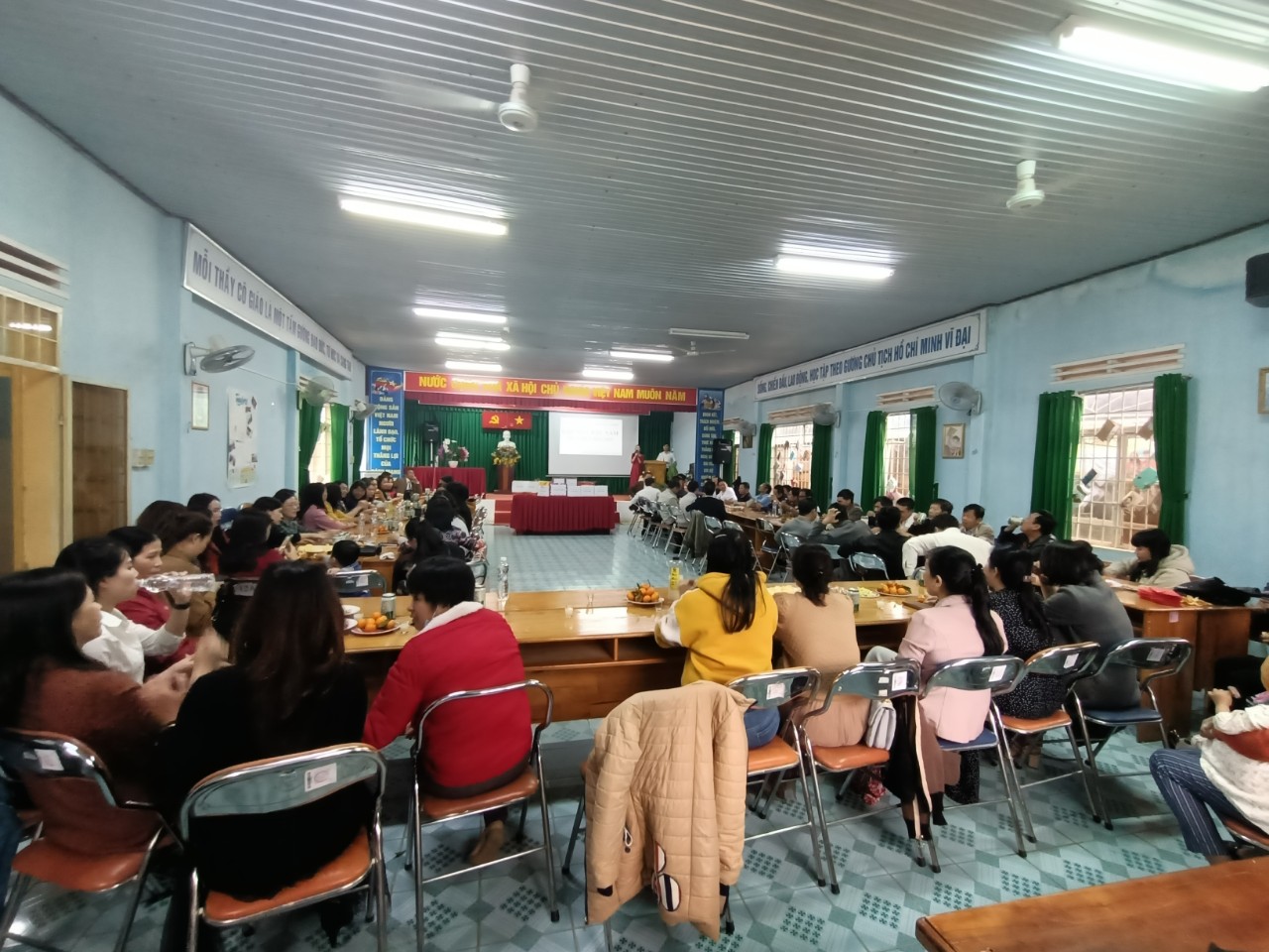 HỘI NGỘ ĐẦU XUÂN