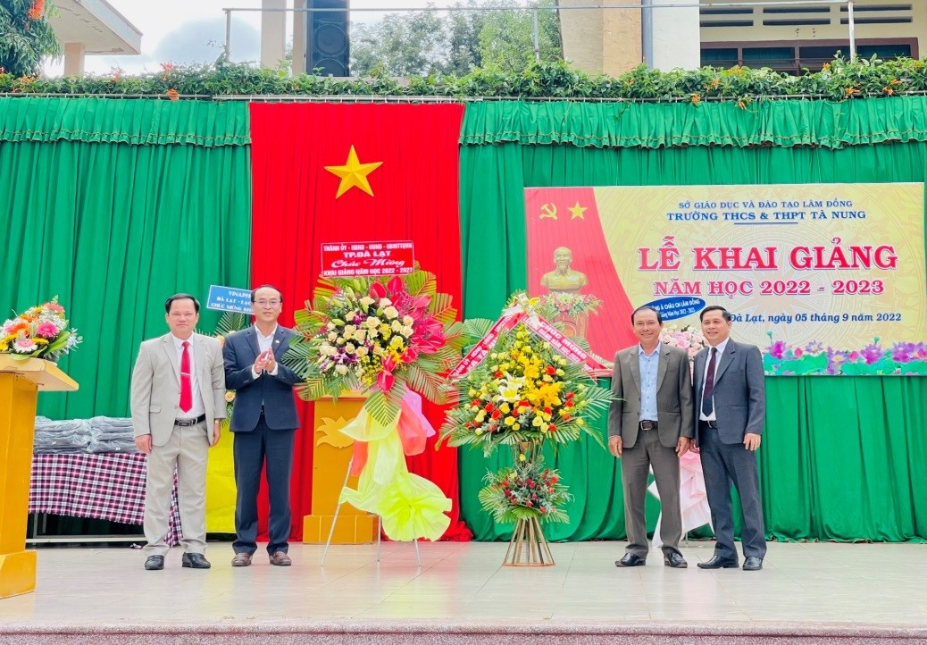 “TIẾP SỨC TỚI TRƯỜNG” NHÂN LỄ KHAI GIẢNG NĂM HỌC 2022 – 2023 TẠI TRƯỜNG THCS&THPT TÀ NUNG