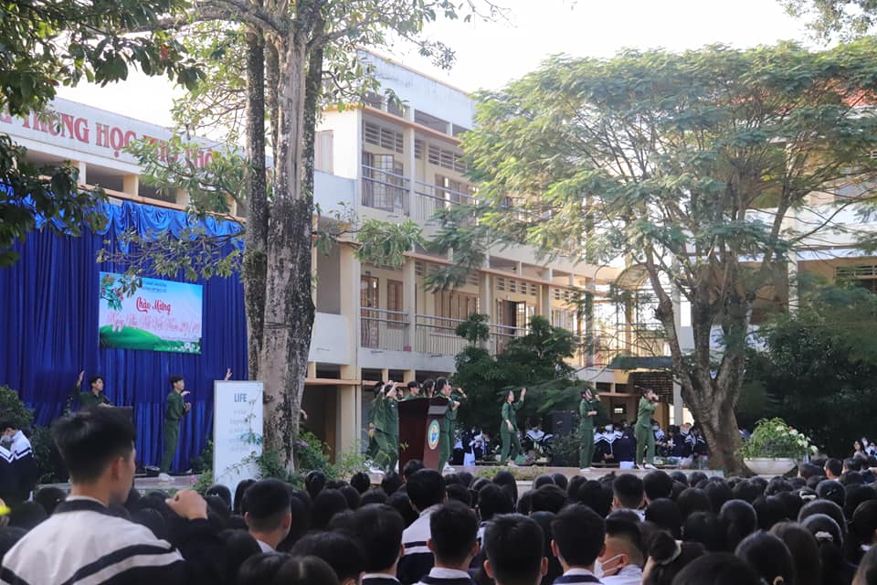 TRƯỜNG THPT BẢO LỘC TỔ CHỨC CÁC HOẠT ĐỘNG CHÀO MỪNG  92 NĂM NGÀY THÀNH LẬP HỘI LIÊN HIỆP PHỤ NỮ VIỆT NAM 20/10/2022