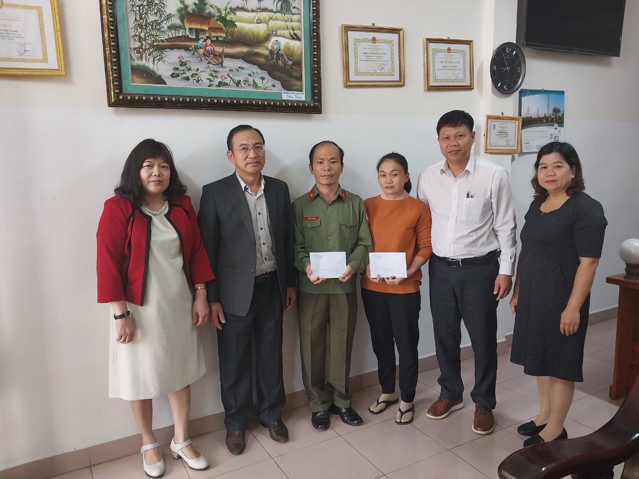 CHĂM LO ĐỘI NGŨ CBNGNLĐ TRONG NGÀNH  NHÂN KỶ NIỆM 40 NĂM NGÀY NHÀ GIÁO VIỆT NAM  (20/11/1982 – 20/11/2022)