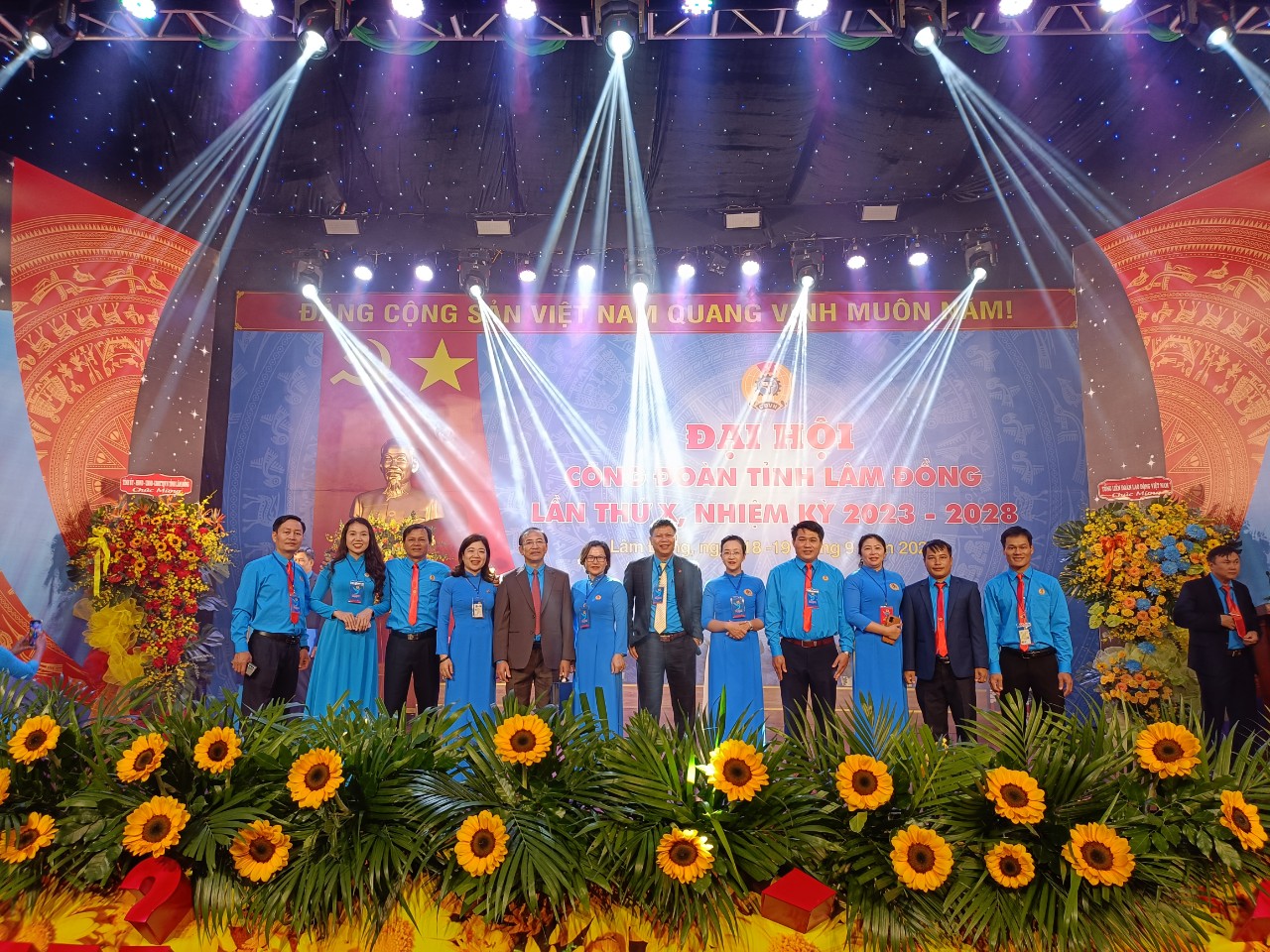 ĐOÀN ĐẠI BIỂU CÔNG ĐOÀN NGÀNH GIÁO DỤC  THAM GIA ĐẠI HỘI CÔNG ĐOÀN TỈNH L M ĐỒNG LẦN THỨ X  NHIỆM KỲ 2023 – 2028