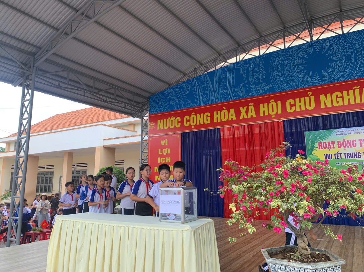 TẾT TRUNG THU HƯỚNG VỀ MIỀN BẮC THÂN YÊU CỦA HỌC SINH TỈNH LÂM ĐỒNG