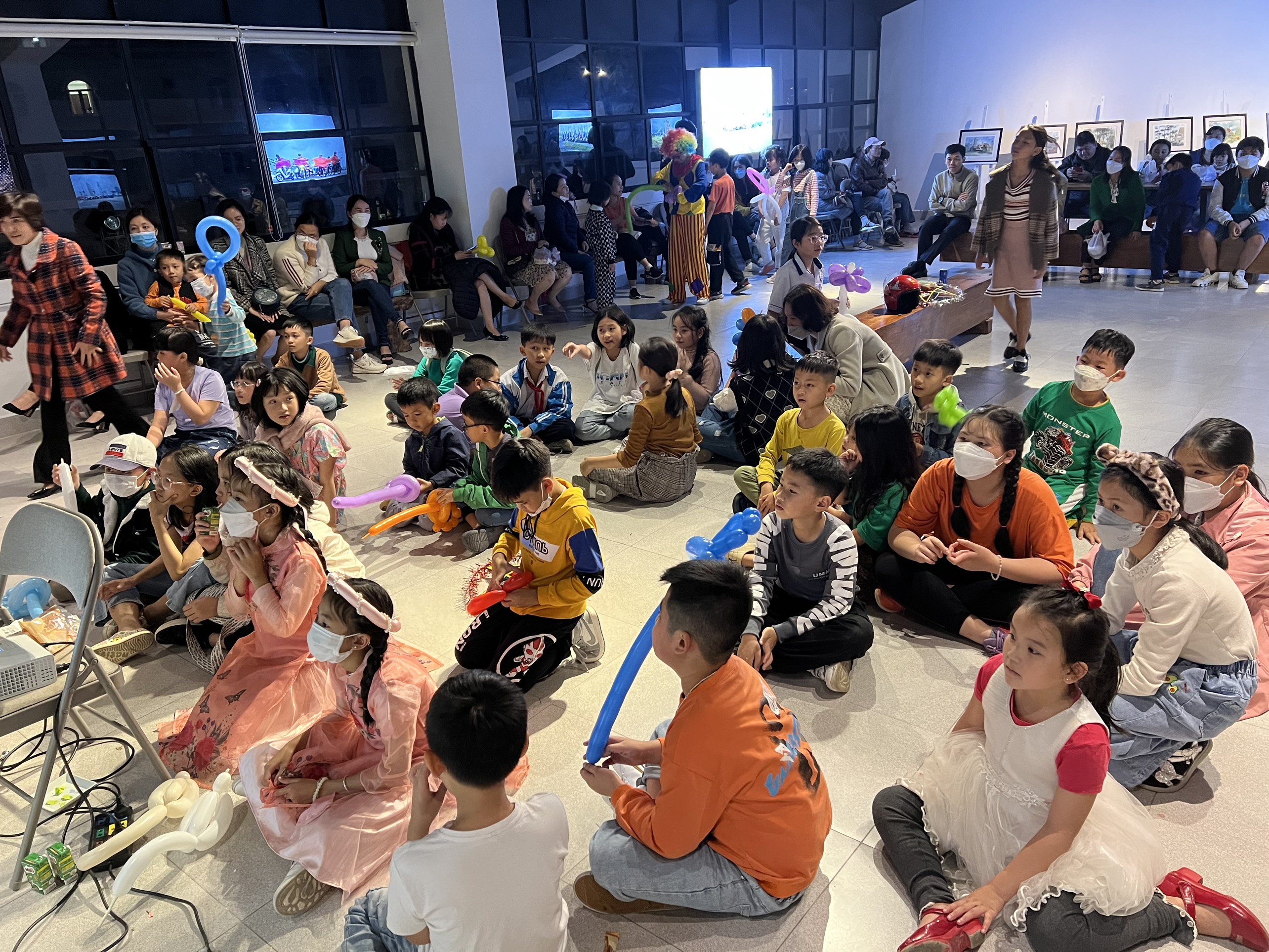 CÔNG ĐOÀN TRƯỜNG THPT TRẦN PHÚ  TỔ CHỨC VUI TẾT TRUNG THU CHO CÁC CHÁU THIẾU NHI