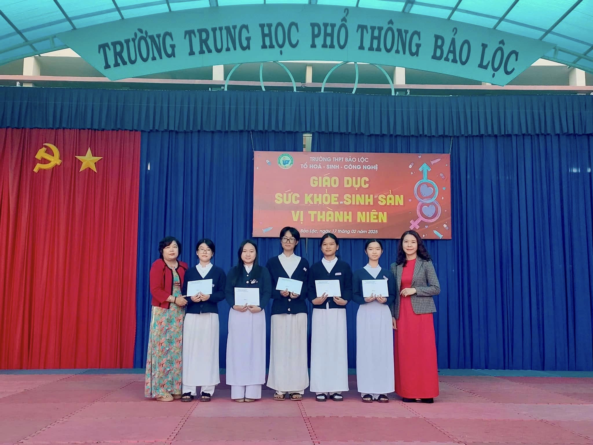 NÂNG CAO KIẾN THỨC, HIỂU BIẾT CHO HỌC SINH QUA NGOẠI KHÓA GIÁO DỤC SỨC KHỎE SINH SẢN VỊ THÀNH NIÊN