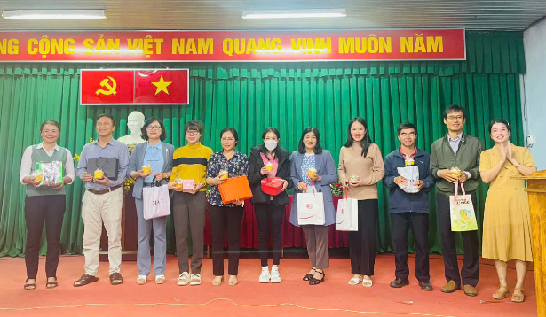 CHÚC MỪNG SINH NHẬT CÁC CÔNG ĐOÀN VIÊN (QUÝ 4/2024) - MÓN QUÀ  TINH THẦN TỪ CÔNG ĐOÀN TRƯỜNG THPT ĐỨC TRỌNG