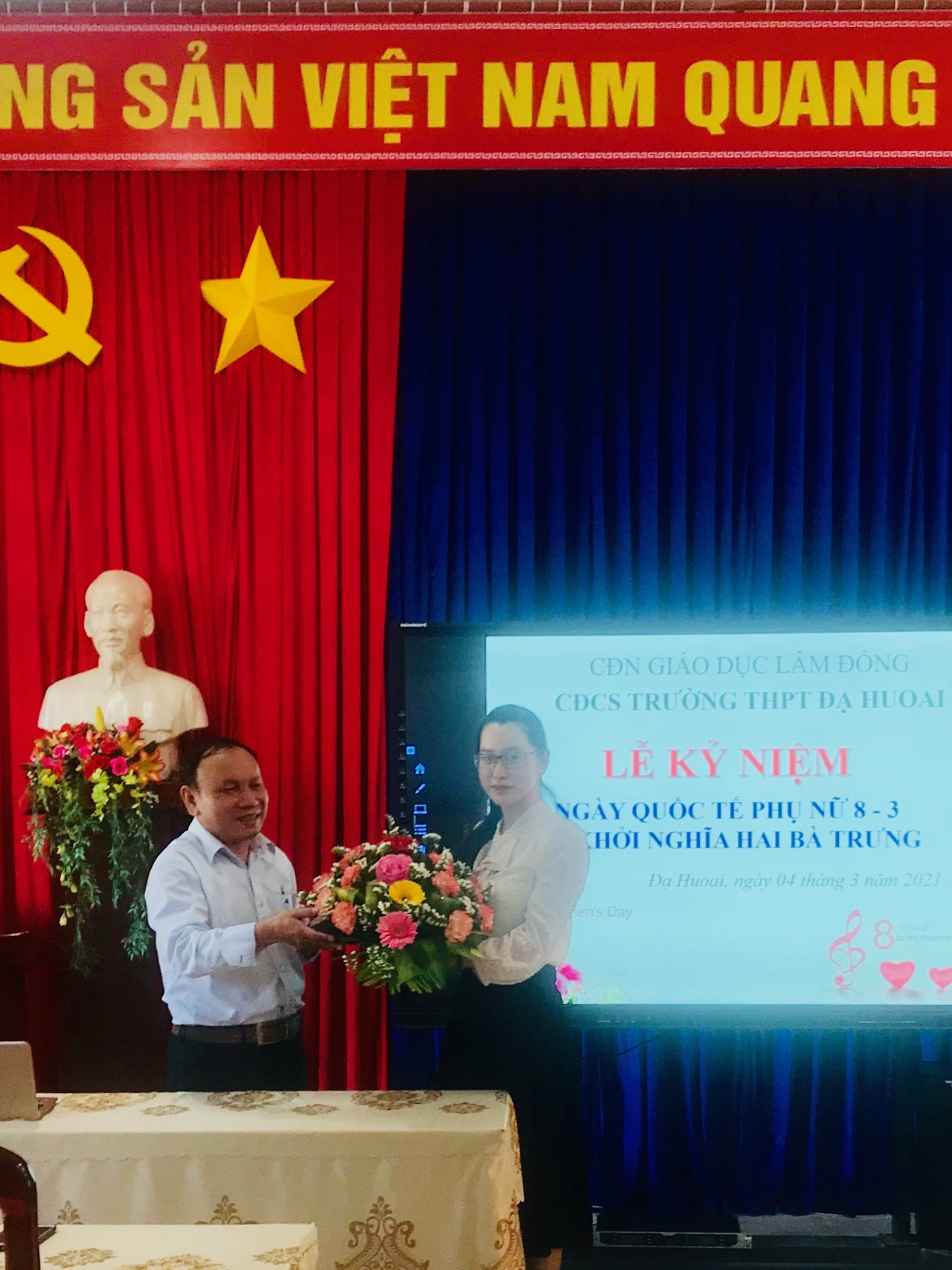 CĐCS TRƯỜNG THPT ĐẠ HUOAI TỔ CHỨC CÁC HOẠT ĐỘNG CHÀO MƯNG 8/3