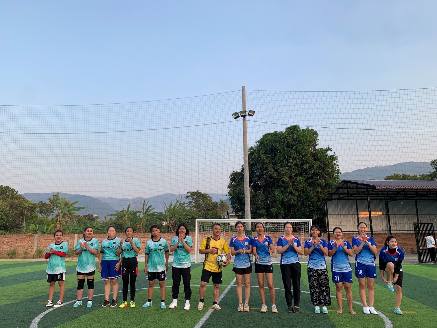 CĐCS TRƯỜNG THPT ĐẠ TÔNG TỔ CHỨC CÁC HOẠT ĐỘNG CHÀO MỪNG QUỐC PHỤ NỮ 8/3