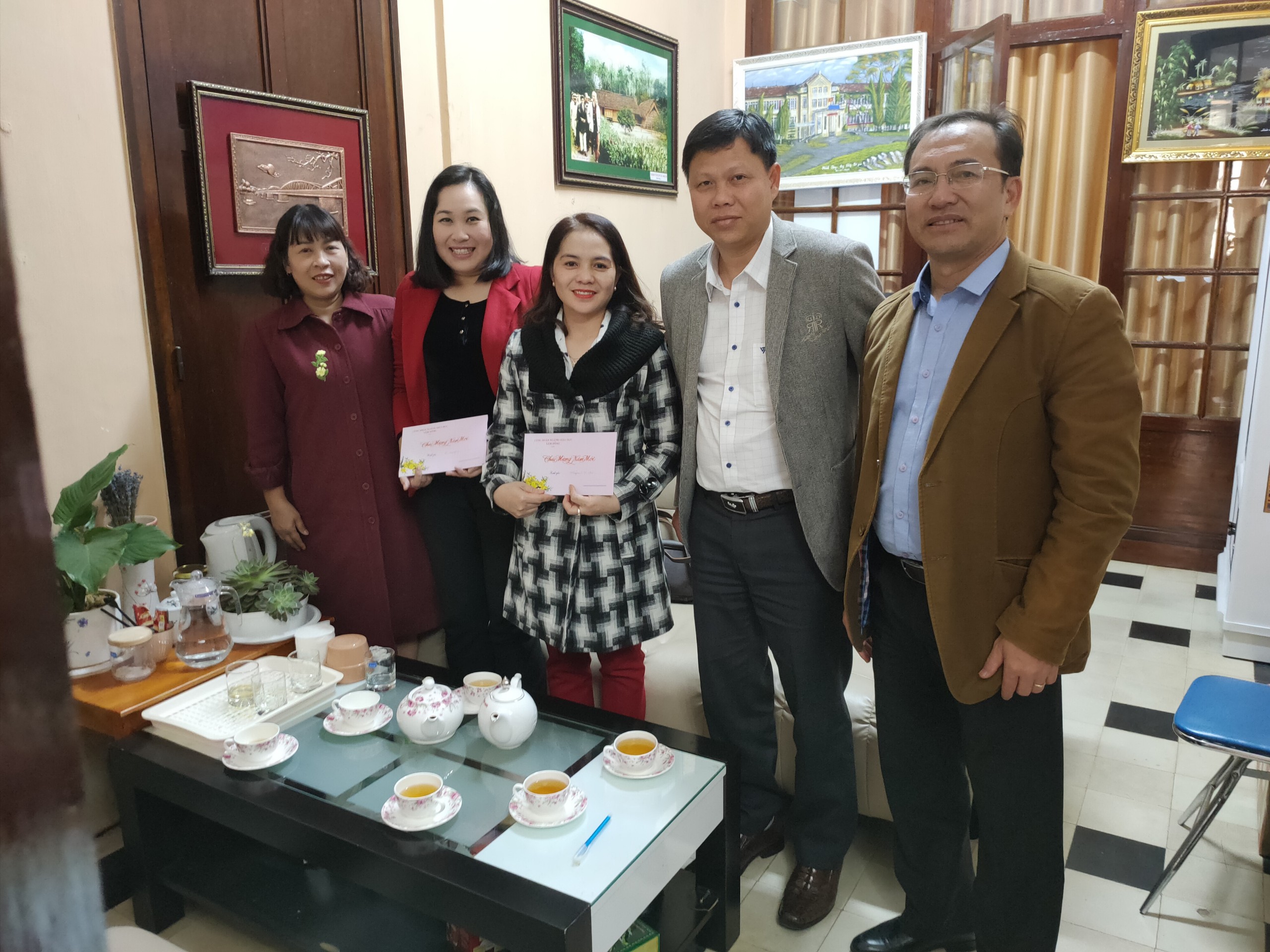 Công đoàn ngành quan tâm chia sẻ cùng Công đoàn viên có hoàn cảnh khó khăn dịp tết Nguyên đán Tân Sửu 2021