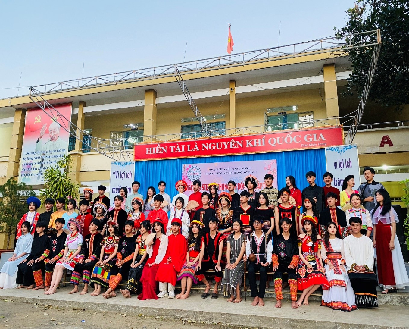 NGÀY HỘI STEM - XUÂN YÊU THƯƠNG - TẾT ĐOÀN VIÊN