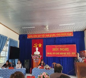 HỘI NGHỊ CÁN BỘ, CÔNG CHỨC, VIÊN CHỨC VÀ NGƯỜI LAO ĐỘNG TRƯỜNG THPT LÂM HÀ, NĂM HỌC 2023-2024.