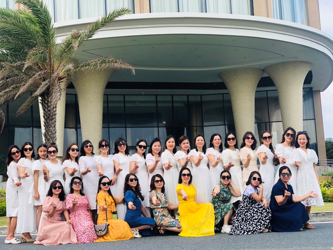 HOẠT ĐỘNG THAM QUAN CHÀO MỪNG NGÀY QUỐC TẾ PHỤ NỮ 8/3 CỦA CÔNG ĐOÀN TRƯỜNG THPT LÊ QUÝ ĐÔN – LÂM HÀ.