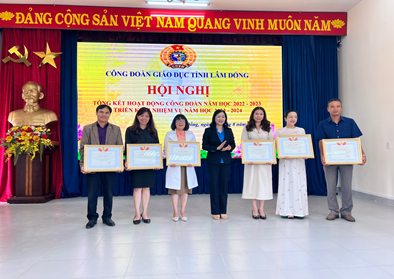 TẬP THỂ CĐCS TRƯỜNG THPT PRÓ   HOÀN THÀNH XUẤT SẮC NHIỆM VỤ NĂM HỌC 2022-2023