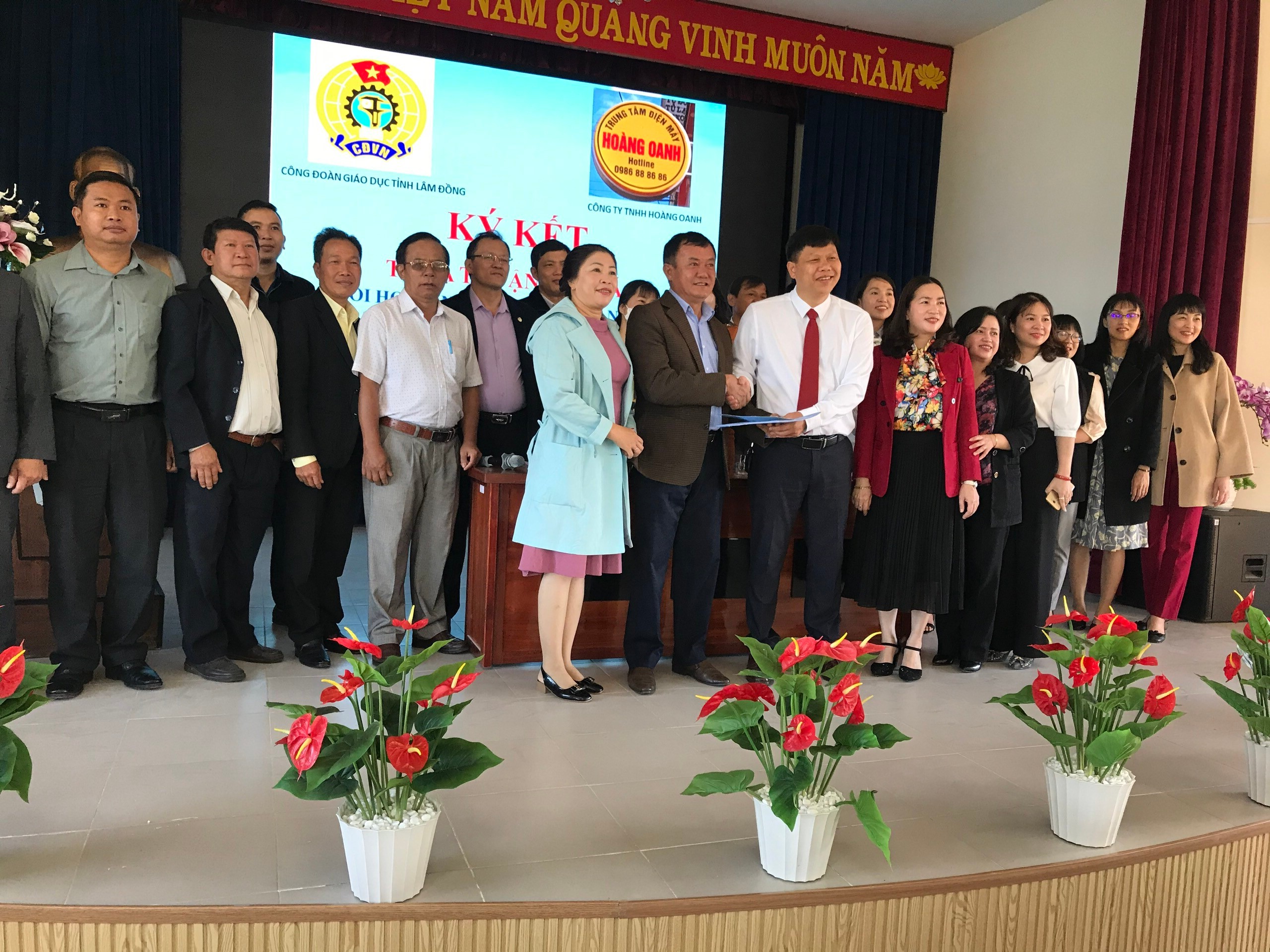 CÔNG ĐOÀN NGÀNH GIÁO DỤC LÂM ĐỒNG  NỖ LỰC, ĐỔI MỚI, SÁNG TẠO VÌ LỢI ÍCH CỦA ĐOÀN VIÊN VÀ SỰ PHÁT TRIỂN BỀN VỮNG CỦA NGÀNH