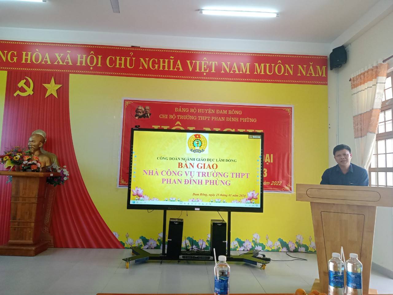 BÀN GIAO NHÀ CÔNG VỤ TRƯỜNG THPT PHAN ĐÌNH PHÙNG NĂM 2024