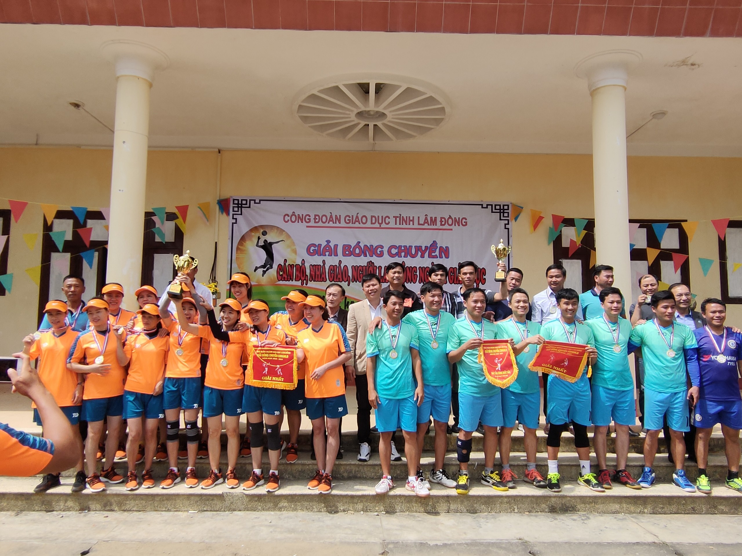 Kết thúc Giải bóng chuyền nam, nữ ngành giáo dục Lâm Đồng