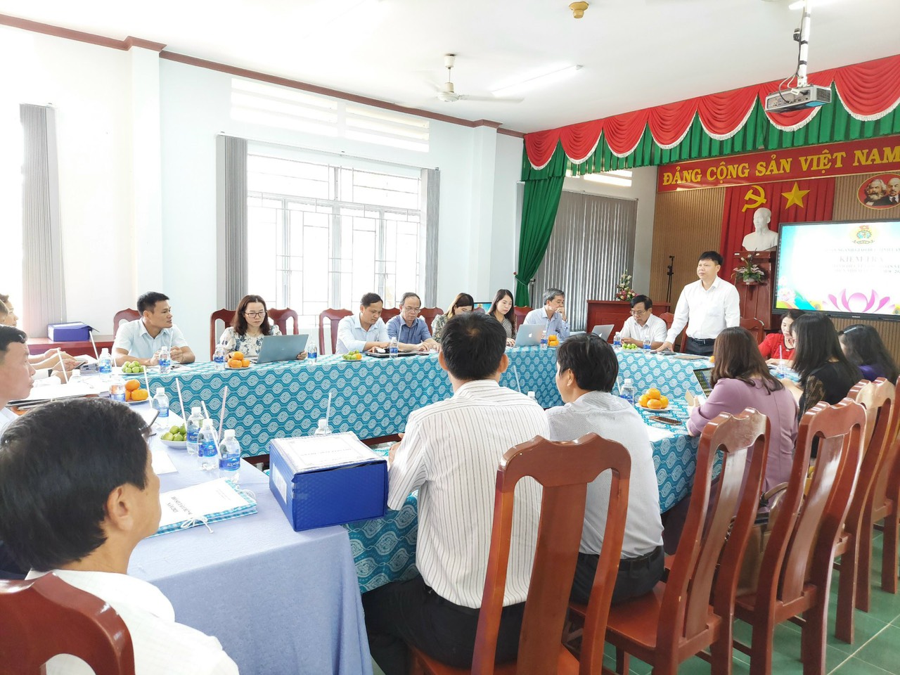 KIỂM TRA VIỆC CHẤP HÀNH ĐIỀU LỆ CÔNG ĐOÀN VIỆT NAM  VÀ THỰC HIỆN NHIỆM VỤ NĂM HỌC 2021-2022 TẠI ĐỊA BÀN BA HUYỆN ĐẠ HUOAI, ĐẠ TẺH, CÁT TIÊN