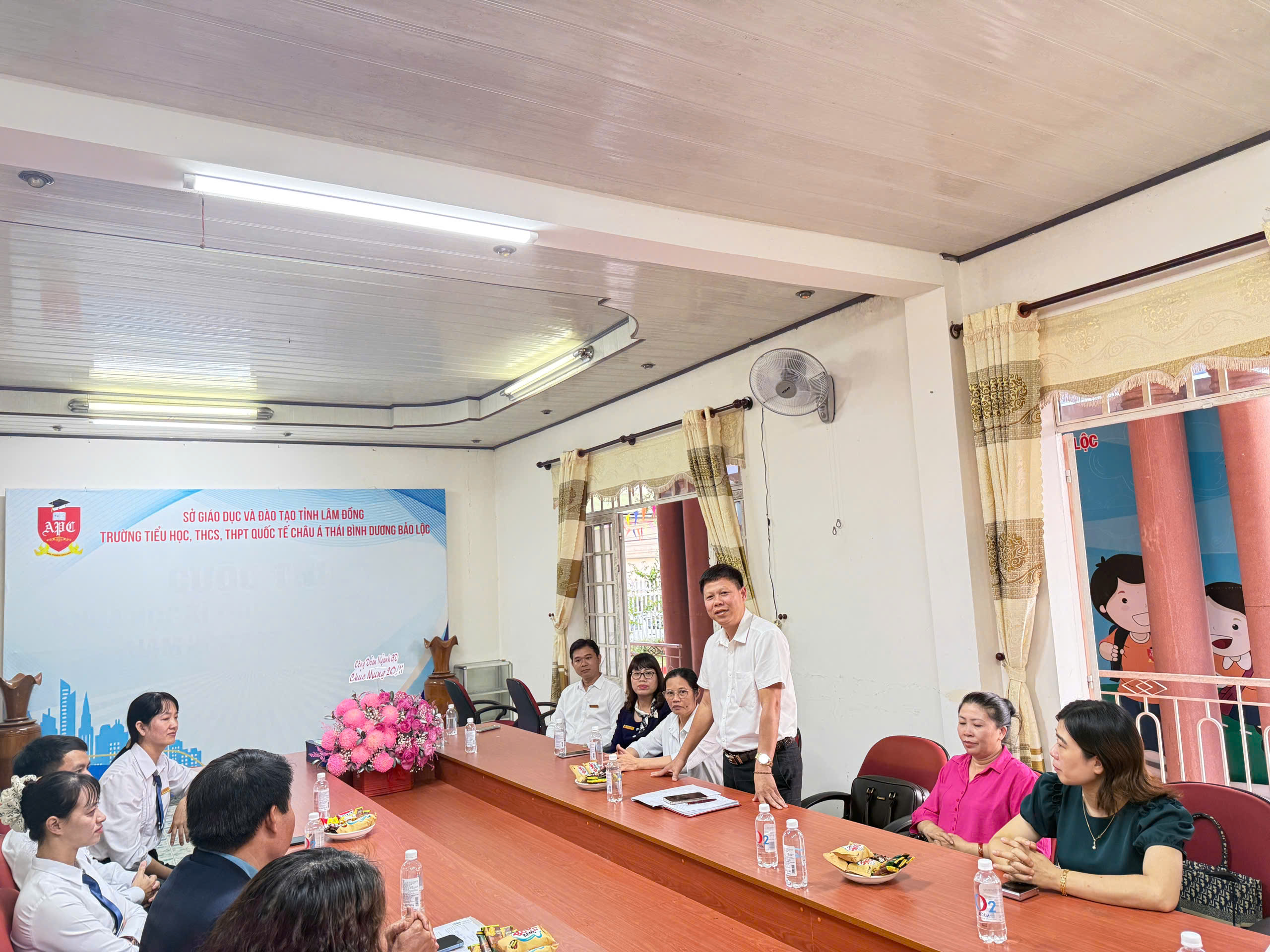 Thăm và làm việc với trường Tiểu học, THCS, THPT Quốc tế Châu Á Thái Bình Dương