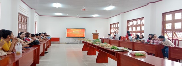 CĐCS TRƯỜNG THPT ĐẠ TÔNG TỔ CHỨC HOẠT ĐỘNG 20/10