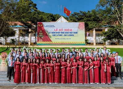 CÔNG ĐOÀN CƠ SỞ TRƯỜNG THPT HÙNG VƯƠNG TỔ CHỨC NHIỀU HOẠT ĐỘNG Ý NGHĨA TRONG THÁNG 11 - 2023