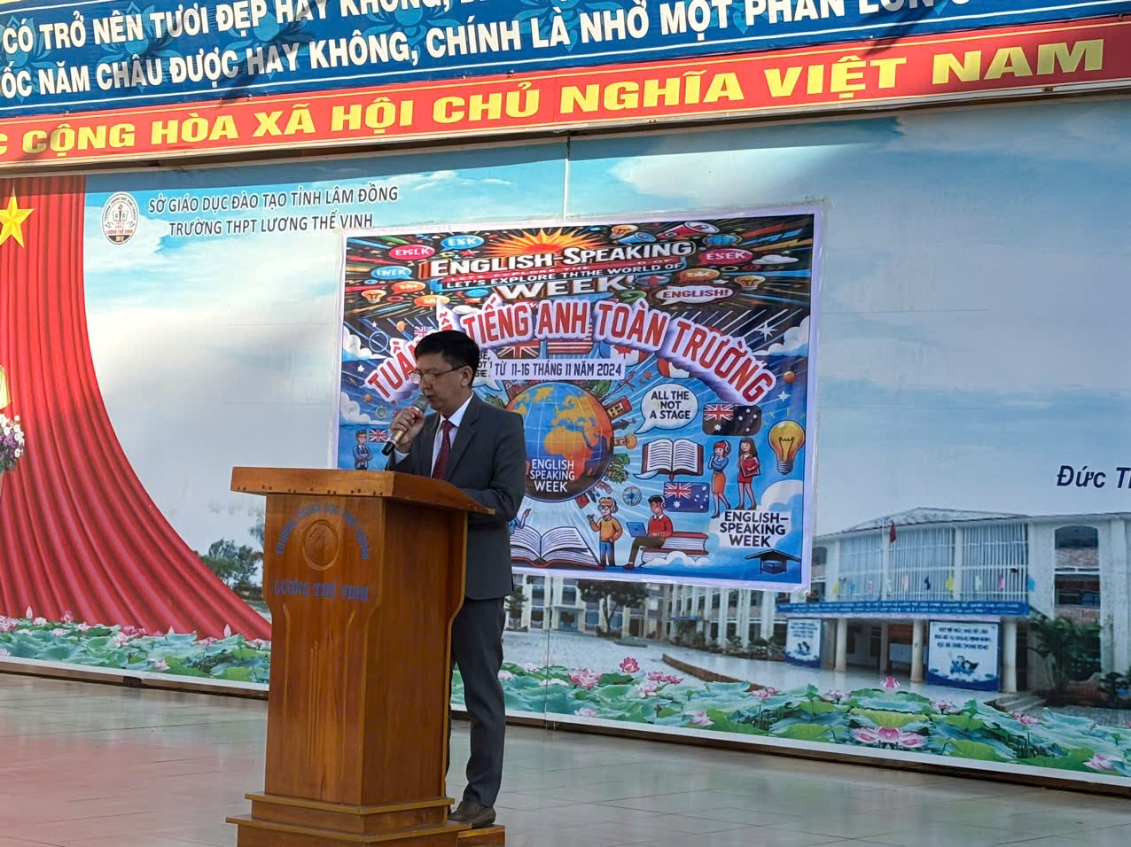 TỔ TIẾNG ANH TRƯỜNG THPT LƯƠNG THẾ VINH TỔ CHỨC “TUẦN LỄ TIẾNG ANH TOÀN TRƯỜNG” NĂM HỌC 2024 – 2025