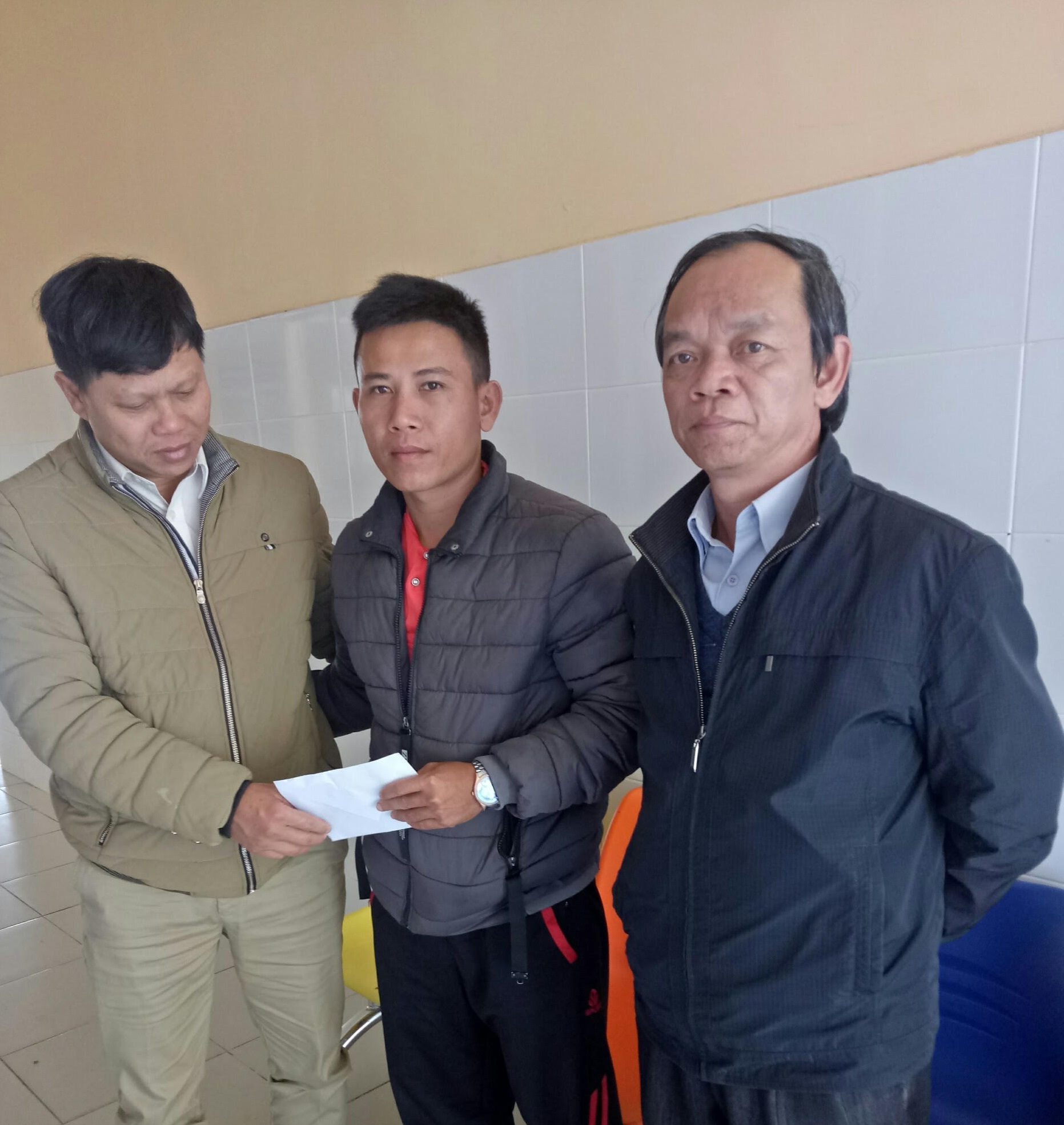 Kịp thời chia sẻ khó khăn cùng đoàn viên