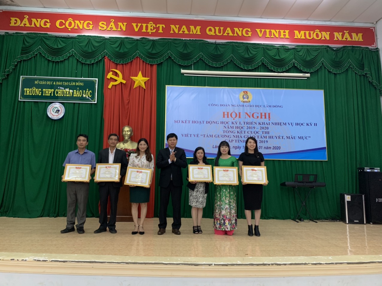 Tổng kết cuộc thi viết về “Tấm gương nhà giáo tâm huyết, mẫu mực”